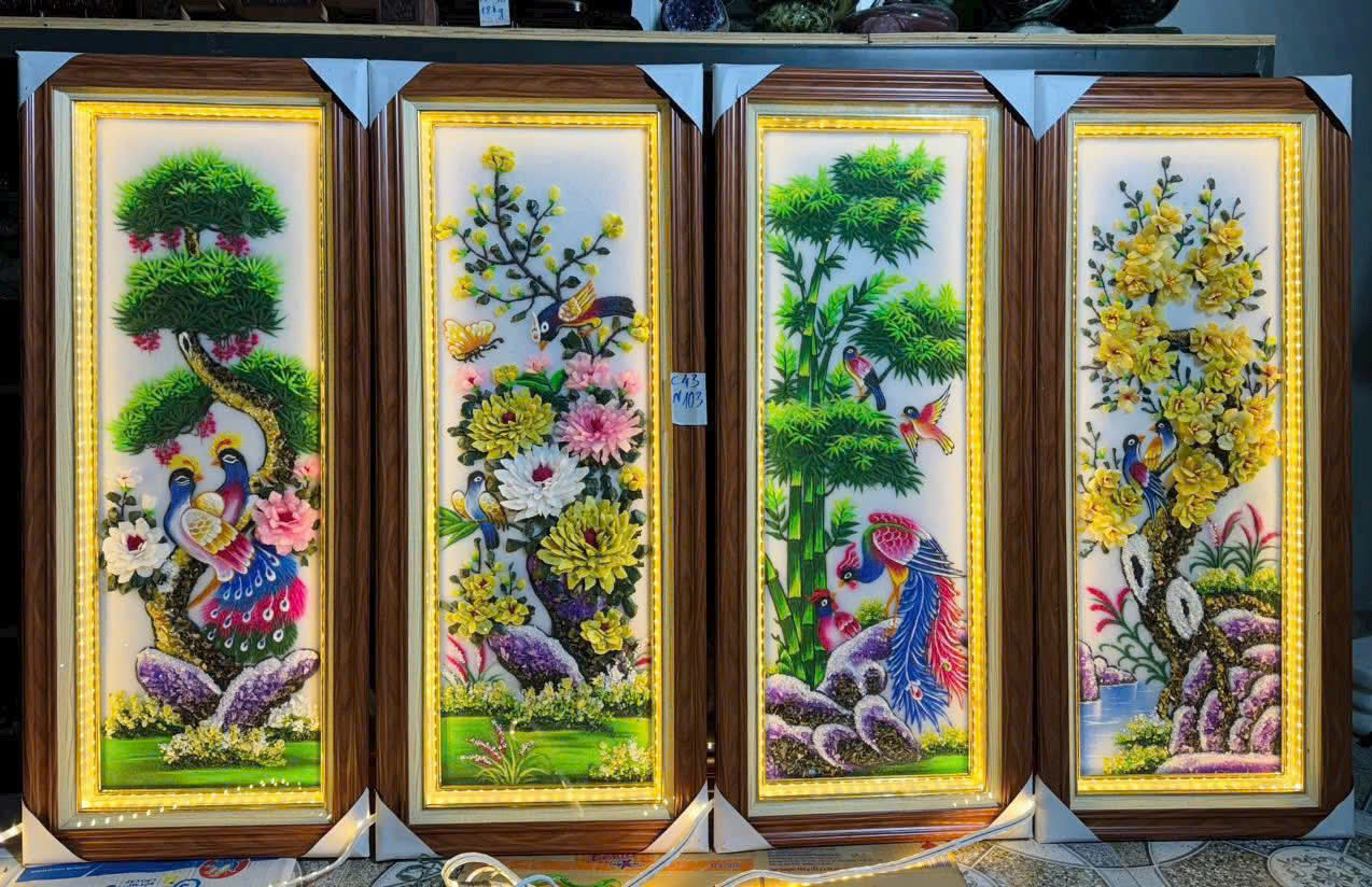 Tranh tứ quý V95
