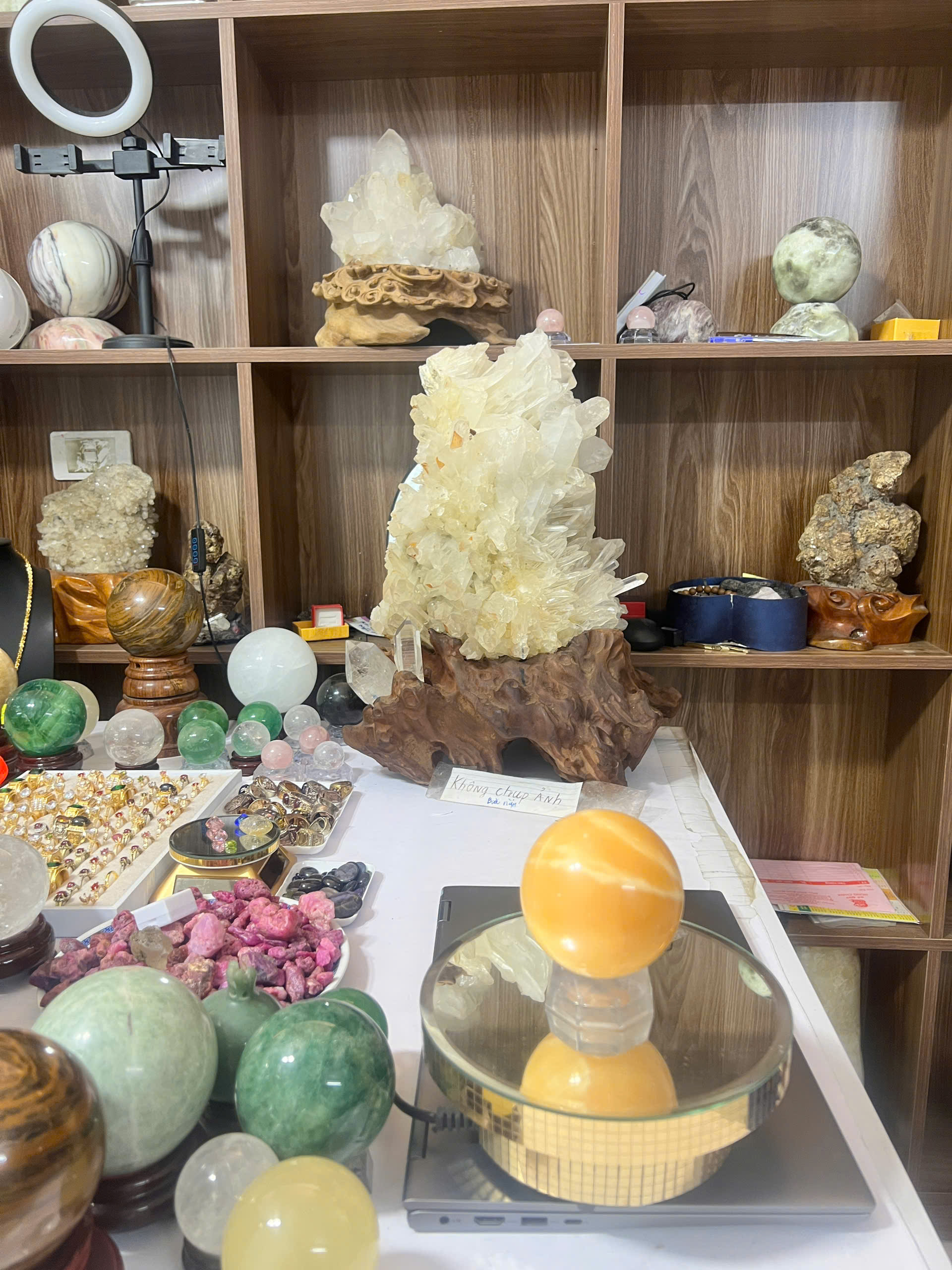 Khối Tinh Thể Đá Qúy Bảo Vật
